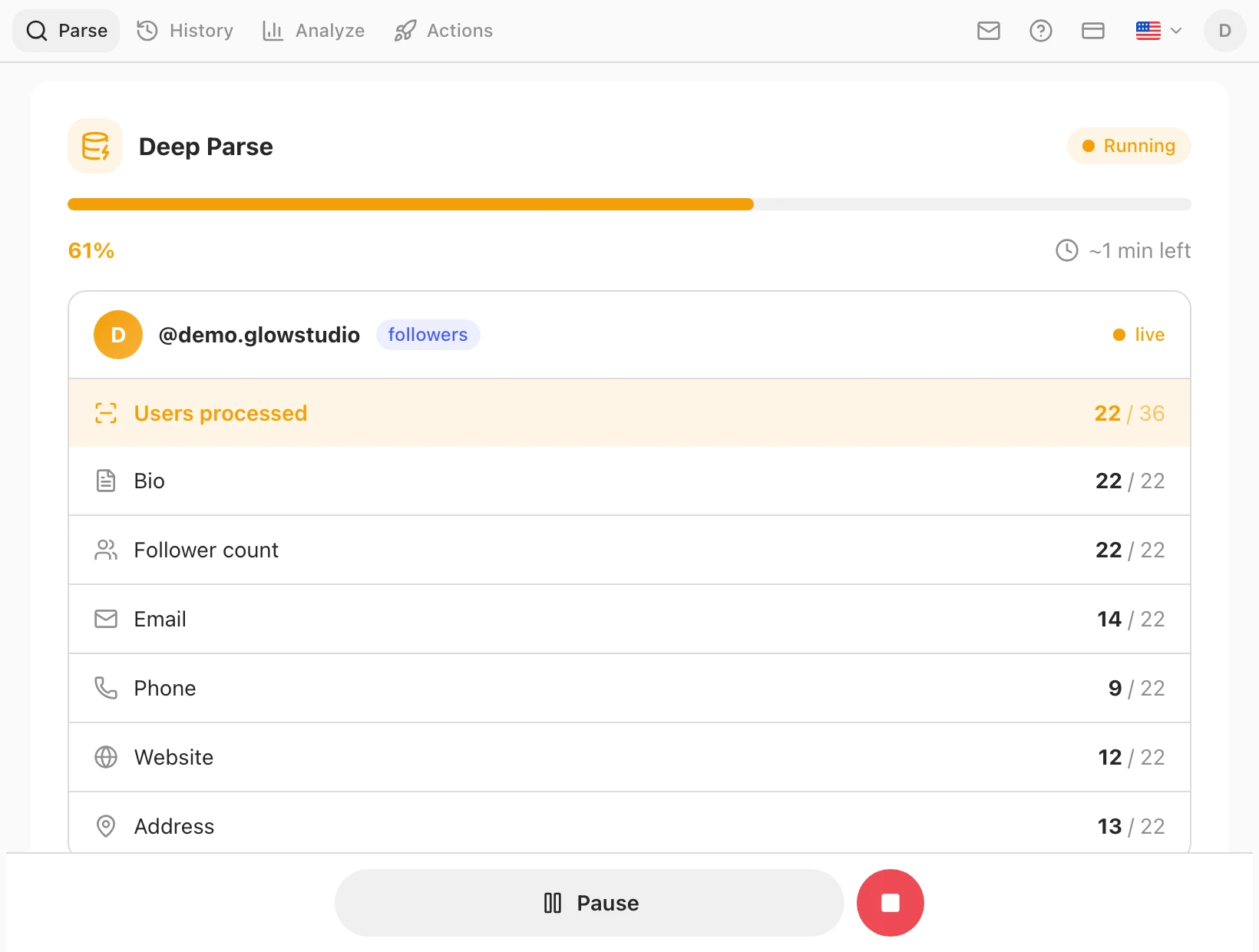 Le panneau Deep Parse comptant les e-mails, téléphones, sites web et adresses trouvés.